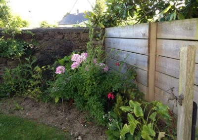 69250 Neuville sur Saône réalisation d’une clôture palissade au bout du jardin