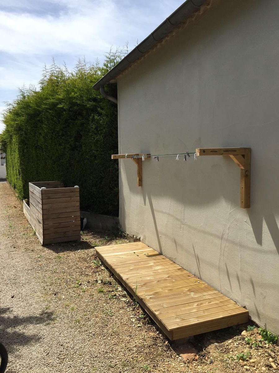 Terrasse en bois pour étandage - Le Monde est un Jardin